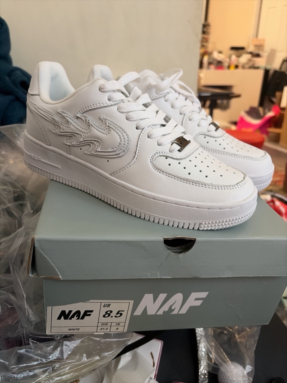 NAF White Women's Sneakers size 8.5 New with a box - Picture 10 of 11